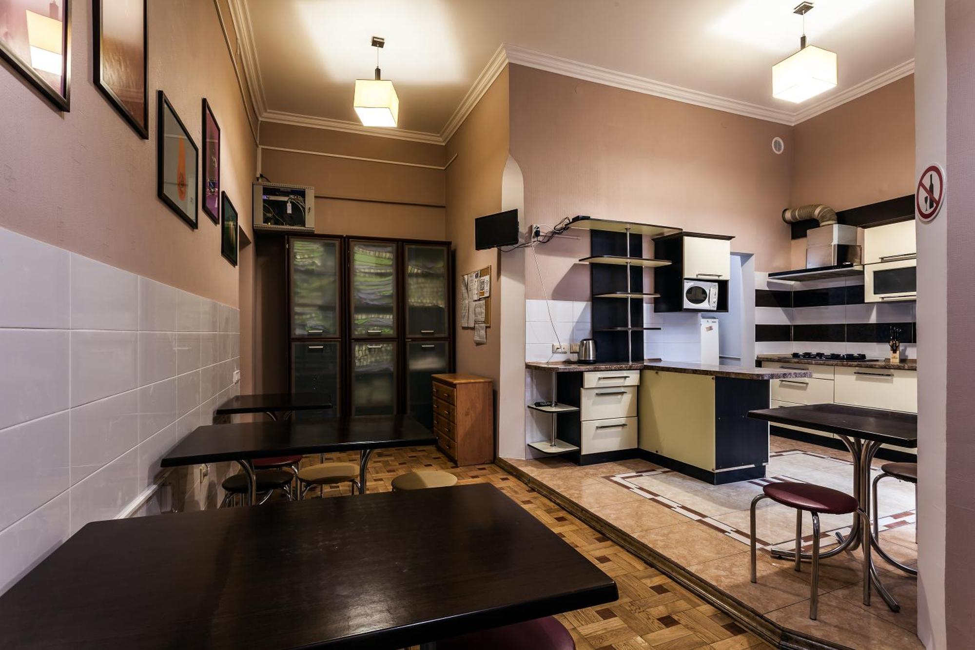 Leosphere Hostel Lvov Exteriér fotografie