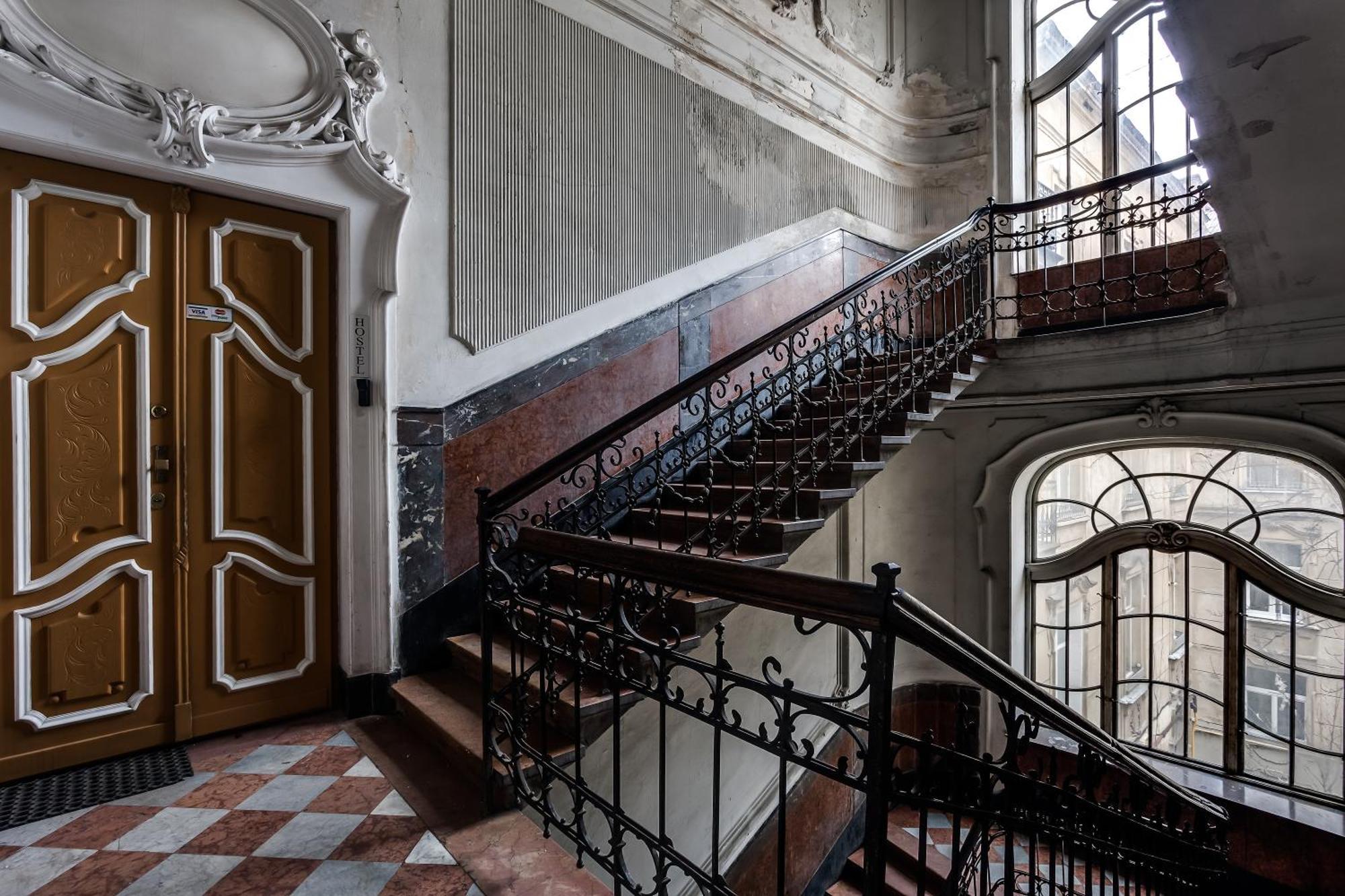 Leosphere Hostel Lvov Exteriér fotografie